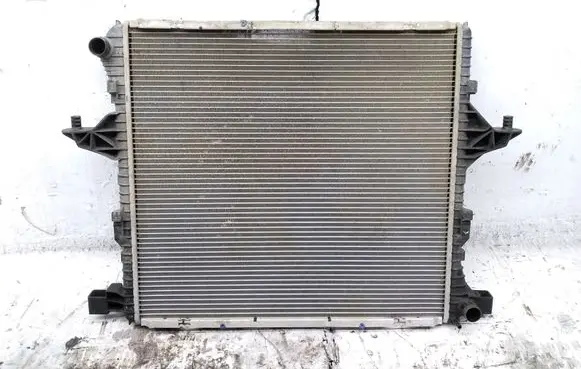 Volkswagen Amarok Coolant radiator