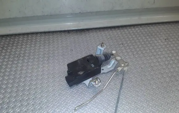 Hyundai Santa Fe Central locking motor 