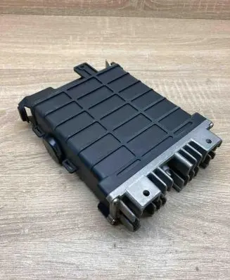 Audi 80 90 S2 B4 Engine control unit/module ECU 443907311 0261200251