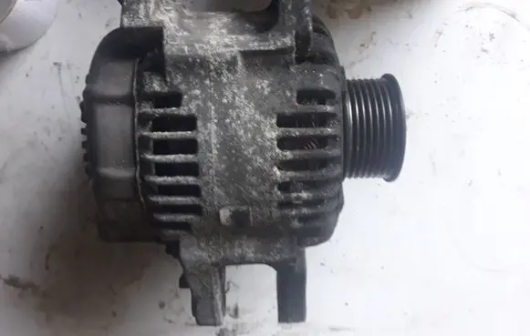 Opel Zafira A Generator/alternator
