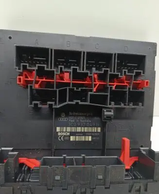 Volkswagen PASSAT B6 Comfort/convenience module 3C0937049H F005V00529