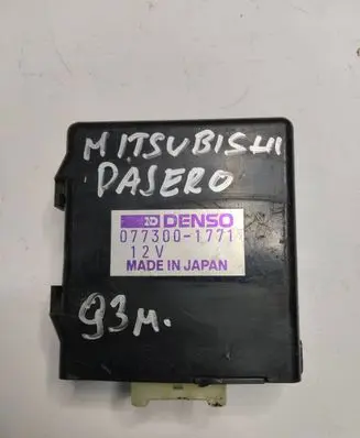 Mitsubishi Pajero Air conditioning/heating control unit 0773001771
