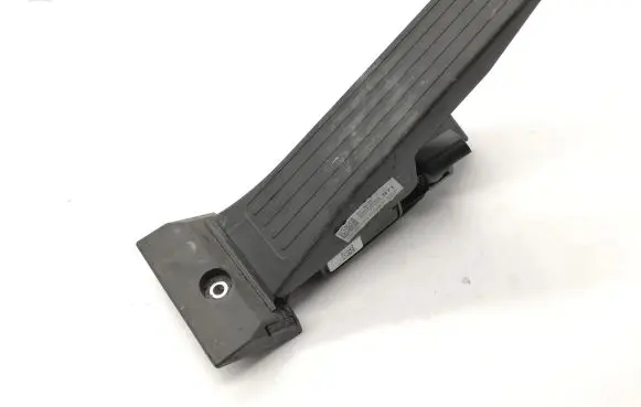 Hyundai Tucson IV NX4 Accelerator throttle pedal 32700N7100