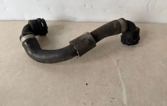 BMW 7 G11 G12 Engine coolant pipe/hose 8602626