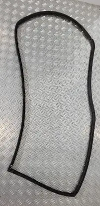 Land Rover Discovery Front door rubber seal