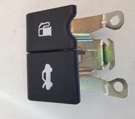 Nissan Juke I F15 Engine bonnet (hood) release handle