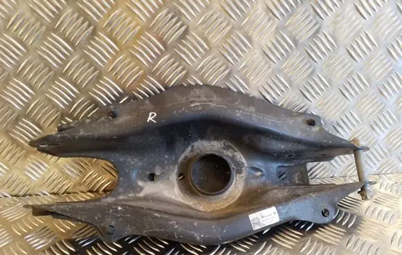 Mercedes-Benz C W205 Rear upper control arm/wishbone A2053521900