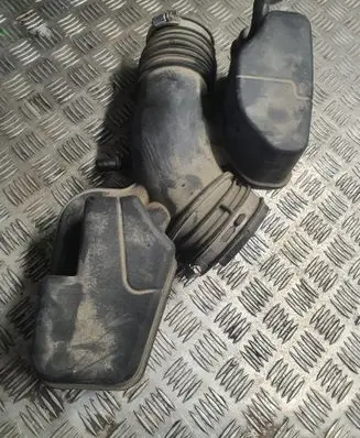 Ford Explorer Intake resonator BB539F805AD