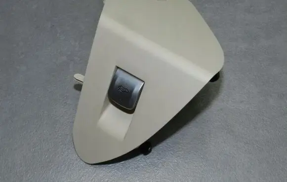 Tailgate opening switch
