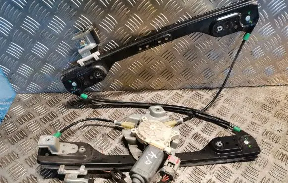 Chrysler 300 - 300C Front door electric window regulator 05065475AD
