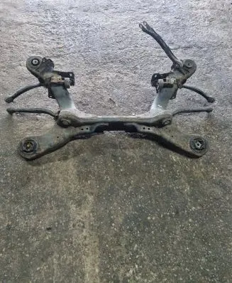 Mercedes-Benz CLS C219 Rear subframe 2113501112 0099239 10912111112