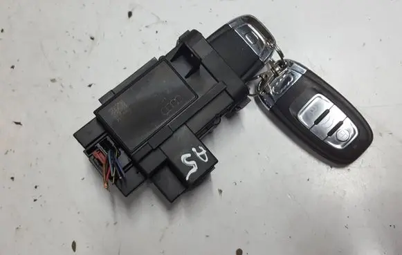 Audi A5 8T 8F Ignition lock 8K0909131DXAUTOPX 8K0909131D