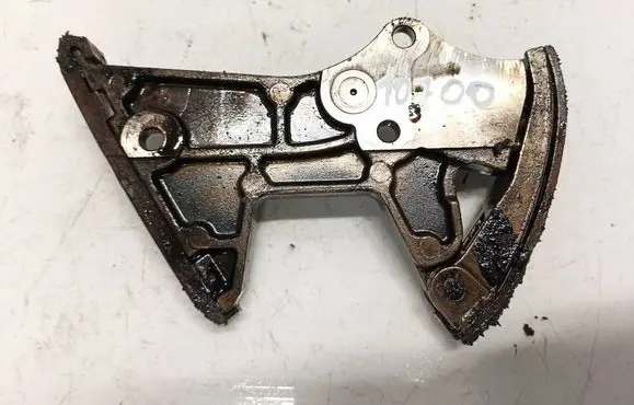 Volkswagen Polo IV 9N3 Slide rail for timing chain 045115124b