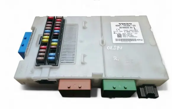 Volvo S80 Fuse module 6G9T14C256GG 30786820 30786820AA