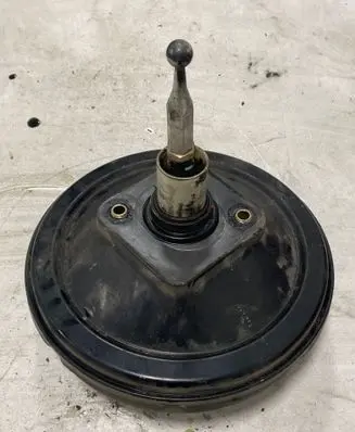 Audi A4 S4 B5 8D Brake booster 8D0612105F 832F
