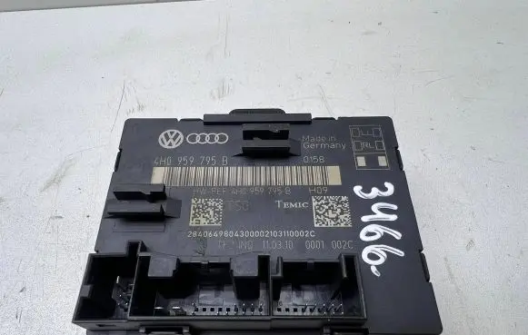 Volkswagen Touareg II Door control unit/module 4H0959795B