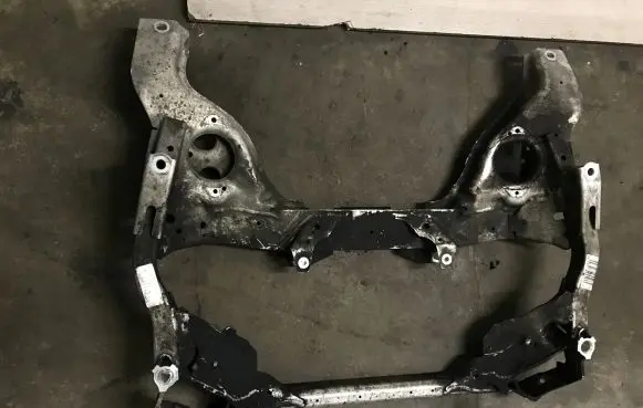 BMW 1 E81 E87 Front subframe WBAUB32060VH97576