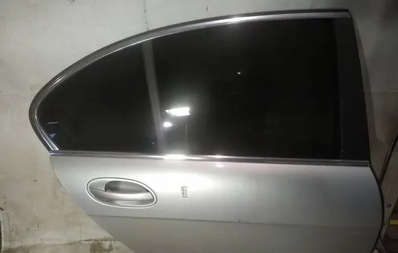 Rear door