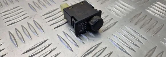 Nissan Almera N16 Headlight level height control switch 37024A D10301