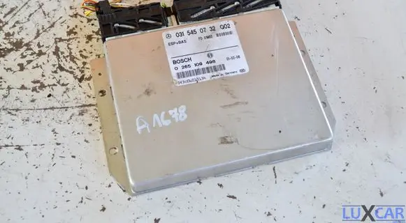 Mercedes-Benz E W212 ESP (stability system) control unit 0315450732 0265109498 DKDN0601X134