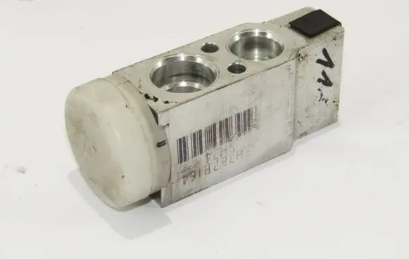 Suzuki Grand Vitara II Air conditioning (A/C) expansion valve 