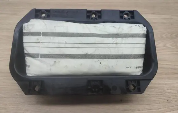 Volvo V60 Passenger airbag 3071560213 616289100C