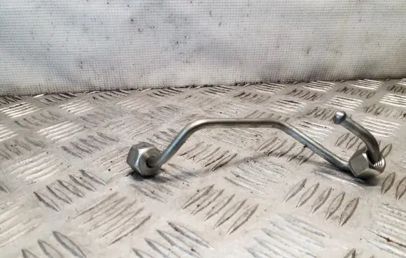 Opel Movano B Fuel injector supply line/pipe 