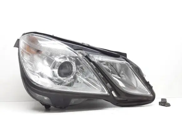 Mercedes-Benz E W212 Headlight/headlamp A2128208461