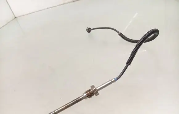 Mercedes-Benz R W251 Exhaust gas temperature sensor 3HTS0426