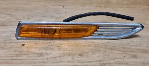 Ford Mondeo MK IV Front fender indicator light 7S7113K354AF