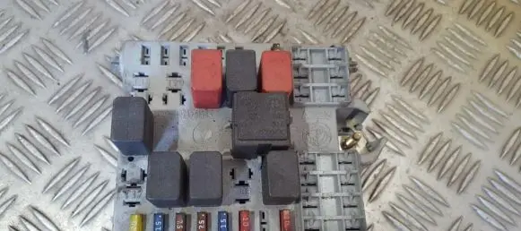 Alfa Romeo 147 Fuse box set 46558759 050022
