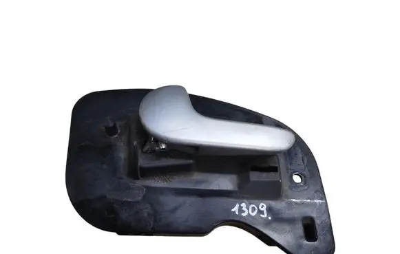 Opel Corsa C Front door interior handle 13110956