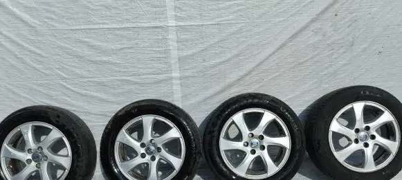 R16 alloy rim