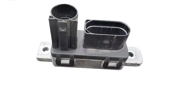 Volvo V40 Glow plug pre-heat relay 31431776