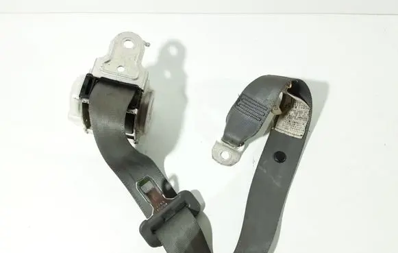 Toyota Prius (XW20) Rear seatbelt 7L7250 794898 C093101