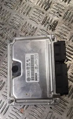 Audi A4 S4 B6 8E 8H Engine control unit/module 8e0907401t