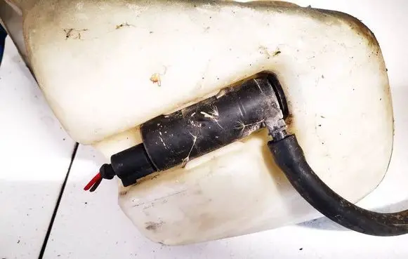Audi A6 S6 C5 4B Windscreen/windshield washer pump