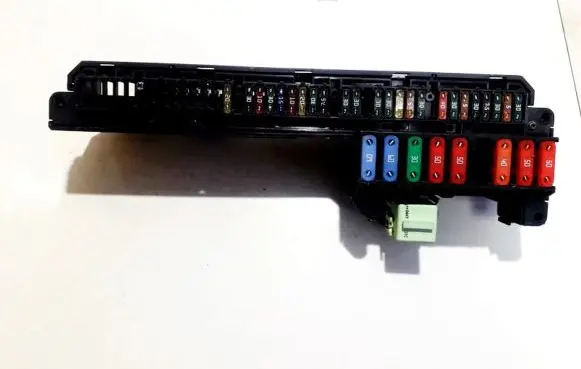 BMW 5 E60 E61 Fuse box set 6114695733001 15613290