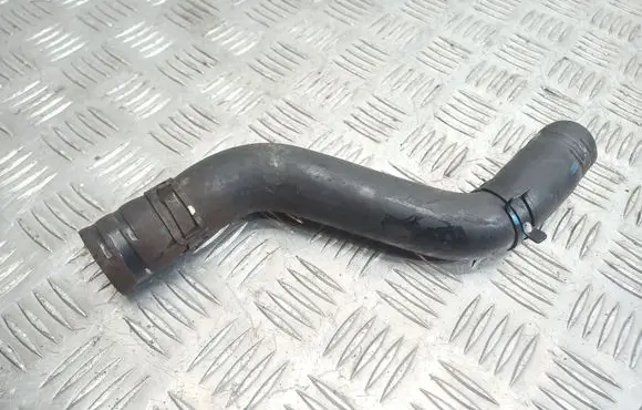 Subaru Forester SH Engine coolant pipe/hose