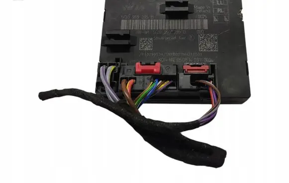 Audi A3 S3 8V Door control unit/module 5Q0959395B