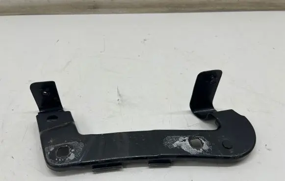 Jaguar I-Pace Fender mounting bracket M9D316A143AA