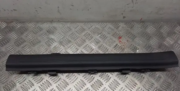 KIA EV6 Front sill trim cover 85880CV000