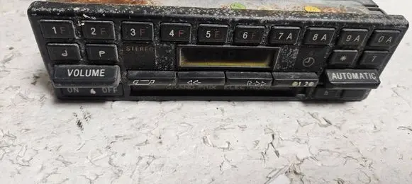 Mercedes-Benz W123 Radio/CD/DVD/GPS head unit Grandprix Becker