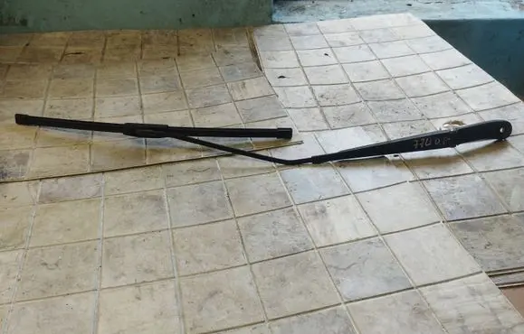 Volkswagen Transporter - Caravelle T5 Windshield/front glass wiper blade 7H1955410C