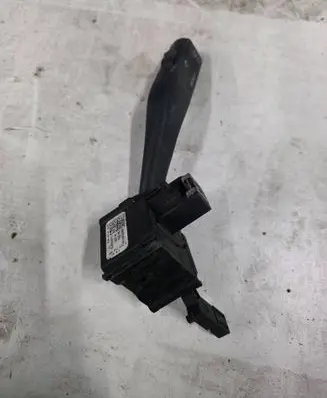 Volkswagen Golf V Wiper control stalk ANP80H024B DJD0400B
