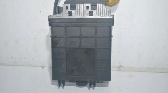 Audi A6 S6 C4 4A Engine control unit/module 028906021J