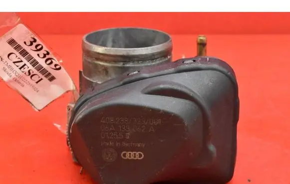 Skoda Octavia Mk1 (1U) Throttle body valve 06A133062A
