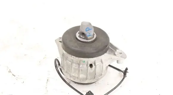 Mercedes-Benz GLS X167 Engine mount vacuum valve A1672407300
