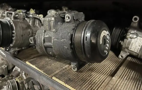 Mercedes-Benz E W212 Air conditioning (A/C) compressor (pump) A0032308711
