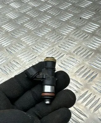 Volkswagen Caddy Fuel injector 06G906039 0280158802